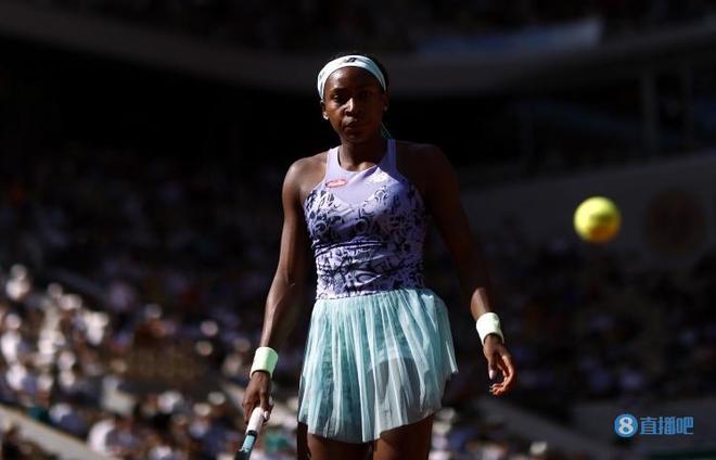 年轻的攻手 年轻的攻手