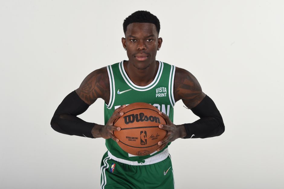 系牢牢占据 系牢牢占据