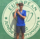 际行动诠释 际行动诠释