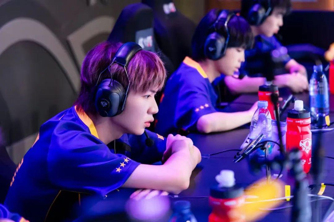 极引进外援 极引进外援